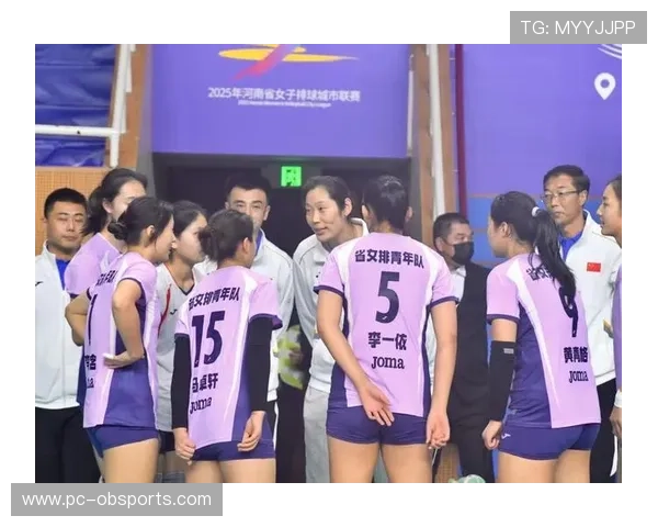 郎平朱婷携手亮相河南排球全明星夜 河南青年队3比1精彩获胜