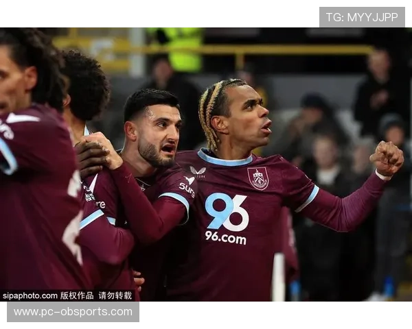 舍什科抢点梅开二度，曼联2-1反超伯恩利